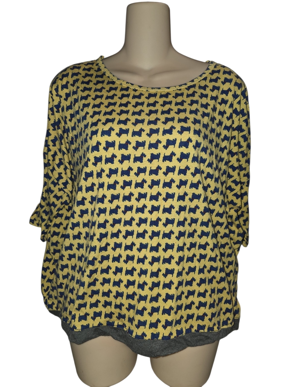 Women's Lularoe Yellow Patterned Short Sleeve Top With Navy Blue Dogs Xl